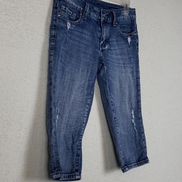 Vigoss distressed cropped Jean's size 1 - Picture 2 of 8